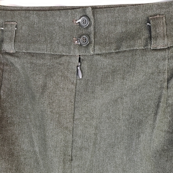 NYC Dark Green Back Slit Straight Skirt w/ Pockets Size 10 - Picture 4 of 8